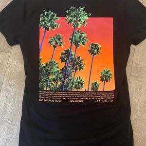 hollister shirts size s and xs